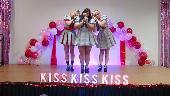 Kiss Kiss Kiss